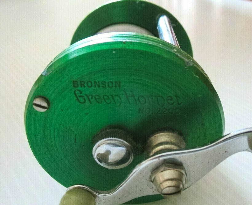 Vintage Bronson Green Hornet no. 2200 collectable fishing reel