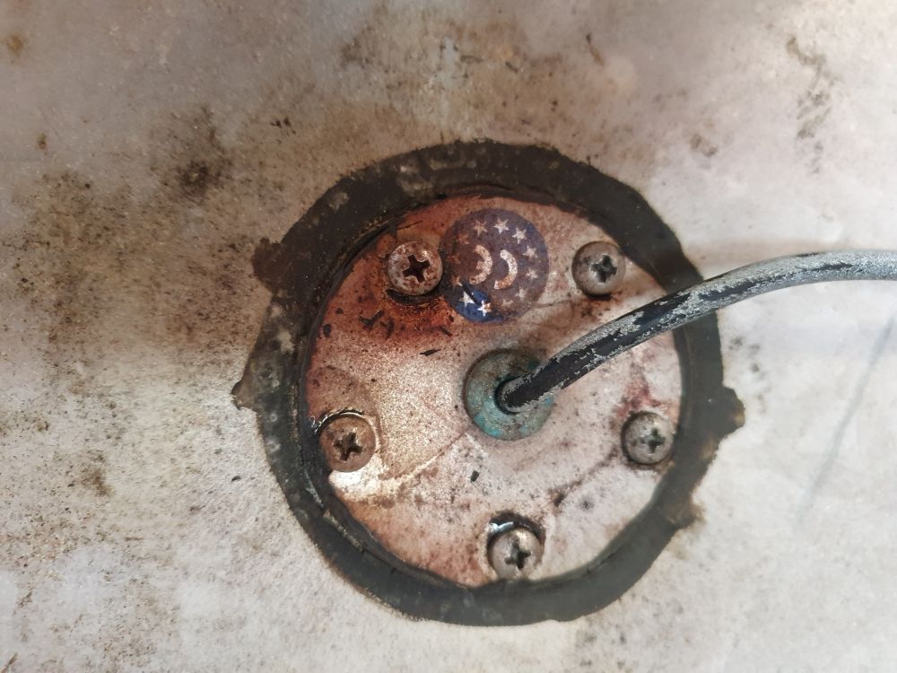 Quintrex fuel sender Boating DECKEE Community